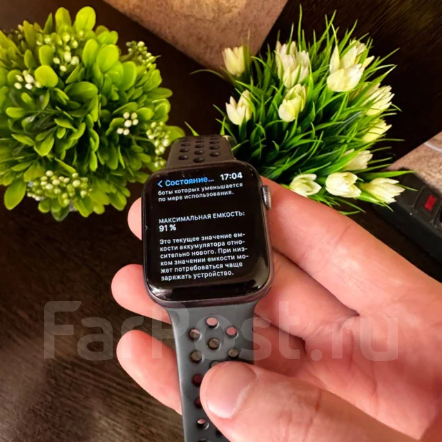 Apple Watch Series 4. IP68 ����