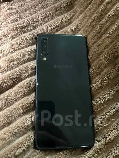 Samsung Galaxy A7 2018. �����, 64 �� ����