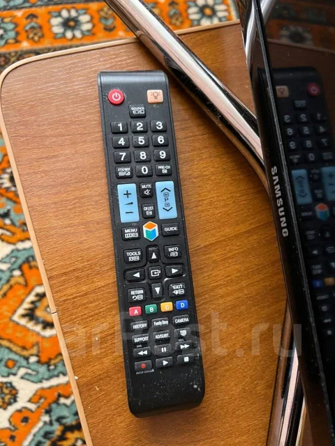 Samsung UE40F6400. LED ����