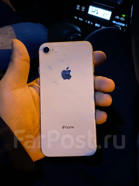 Apple iPhone 8. �/�, 64 ��, �����, 4G LTE ����