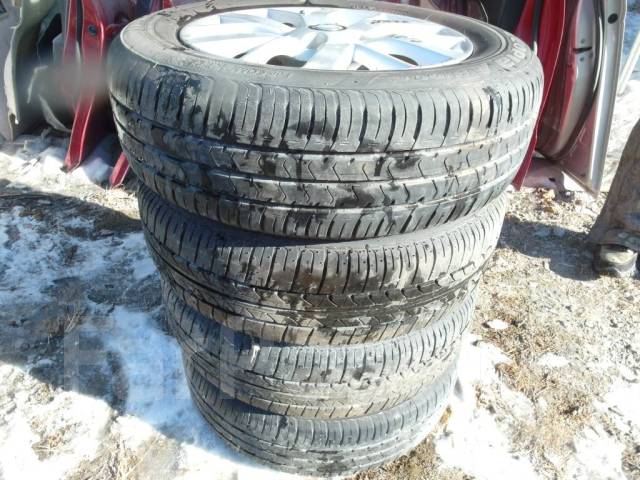 Продам резину с литьем Bridgestone 185/65 R15 - Колёса во Владивостоке