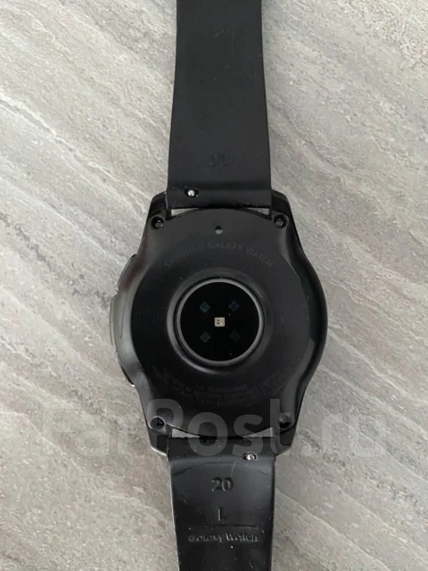 Samsung Galaxy Watch. GPS, NFC, IP68 ����