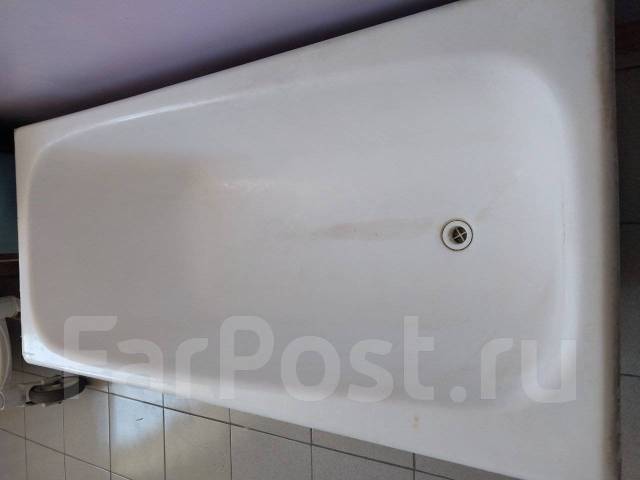 Ванна чугунная бу 150x70 - Сантехника и водоснабжение в Хабаровске