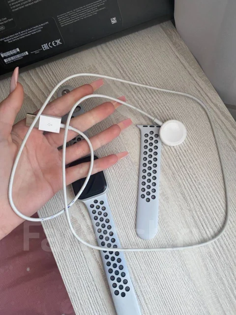 Apple Watch SE Nike ����