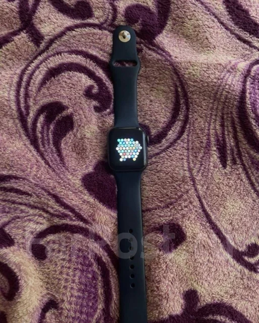 Apple Watch Series 4. GPS, NFC, IP68 ����