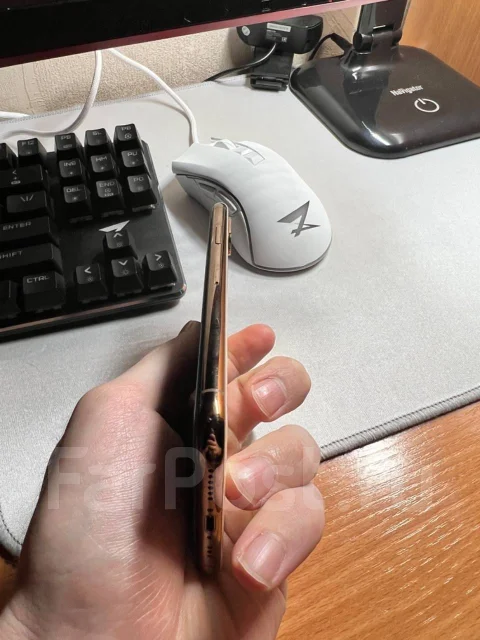 Apple iPhone Xs. �/�, 64 ��, �������, 3G, 4G LTE, ����������, NFC ����