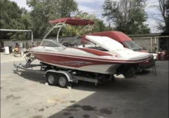 Rinker. 2008 ���, ����� 7,2��., ��������� ������������, 275��.�., ������ ����