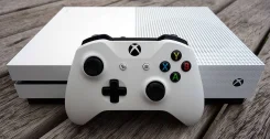 Microsoft Xbox One S ����