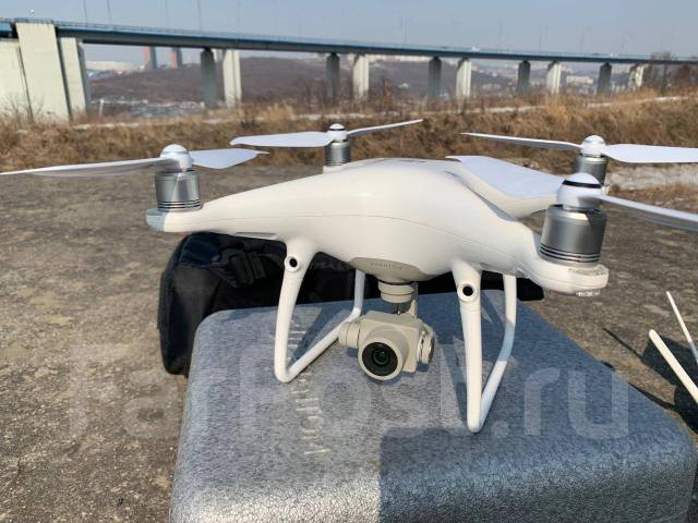 Квадрокоптер DJI Phantom 4 Pro Plus V2.0 - Квадрокоптеры и дроны во ...
