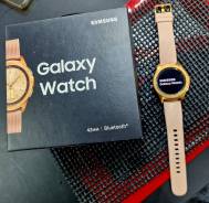 Samsung Galaxy Watch. GPS, NFC, IP67 