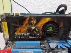 GeForce 8800 GT ����