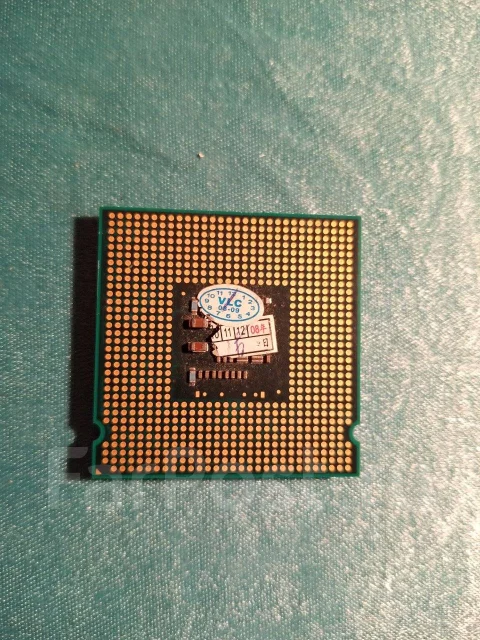 Intel Core 2 Duo E5200 ����