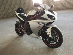 Yamaha R1. 1 000����. ��., ��������, ��� ���, � �������� ����