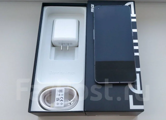 Realme GT 2 Pro. �����, 8 ��, ������, 3G, 4G LTE, 5G, Dual-SIM, NFC ����