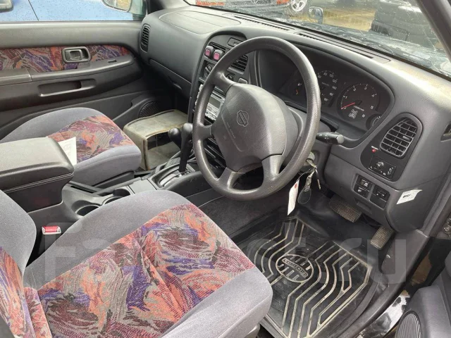 Nissan Terrano. RR50 PR50 LR50 TR50, TD27 QD32 ZD30 VG33 ����