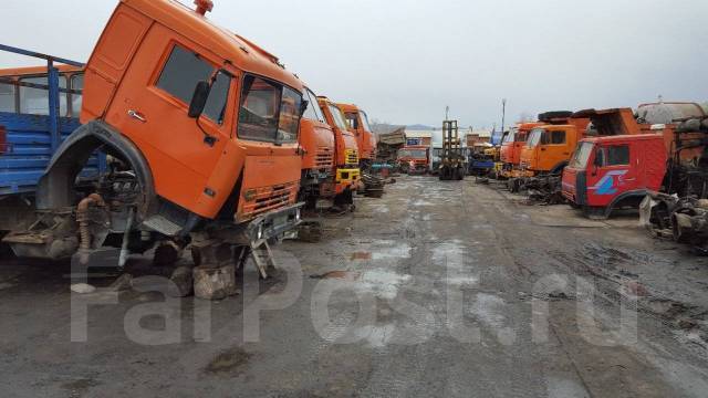 Разборка грузовиков красноярск. Разборка КАМАЗ. Разбор КАМАЗОВ В Краснодарском крае. КАМАЗ на разбор фото. Шестиосный КАМАЗ для разбора завалов.