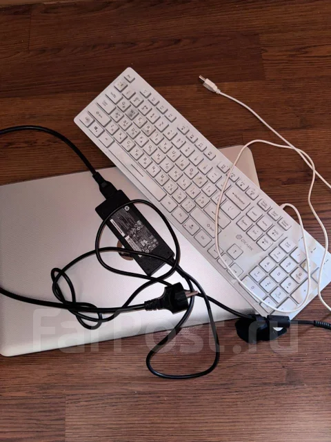 HP Pavilion. ��� 32 ��, WiFi: 1, Bluetooth: 1, ����������� �� 5��. ����