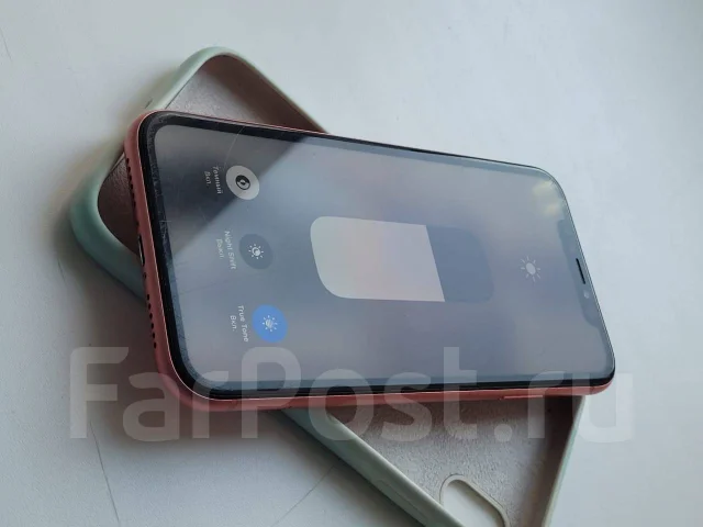 Apple iPhone Xr. �/�, 64 ��, ���������, 4G LTE ����