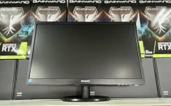 Philips. 22" ����