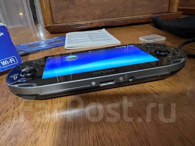 Sony PlayStation Vita ����
