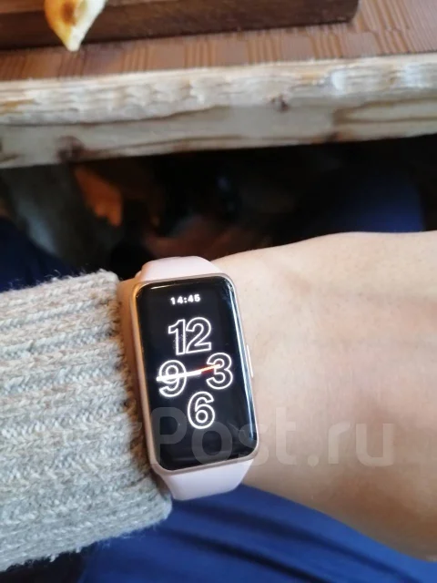 Huawei Band 6. IP68 ����