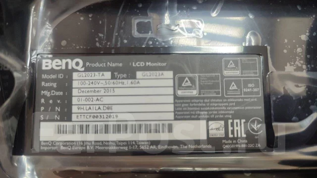 BenQ. 20", ���������� OLED ����