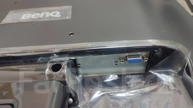 BenQ. 20", ���������� OLED ����