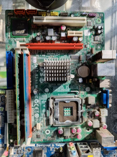 Socket AM2+ ����