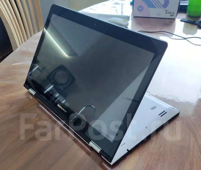 Lenovo Yoga. 14", 2,3����, ��� 4 ��, ���� 250���, WiFi: 1, Bluetooth: 1 ����