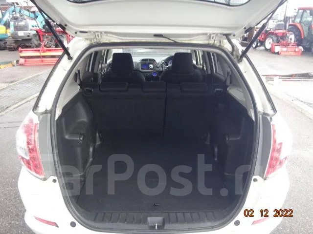 Honda Fit Shuttle. GP2, LDA ����