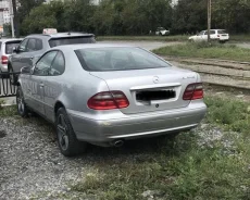 Mercedes-Benz CLK-Class. WDB208, 111.945 ����