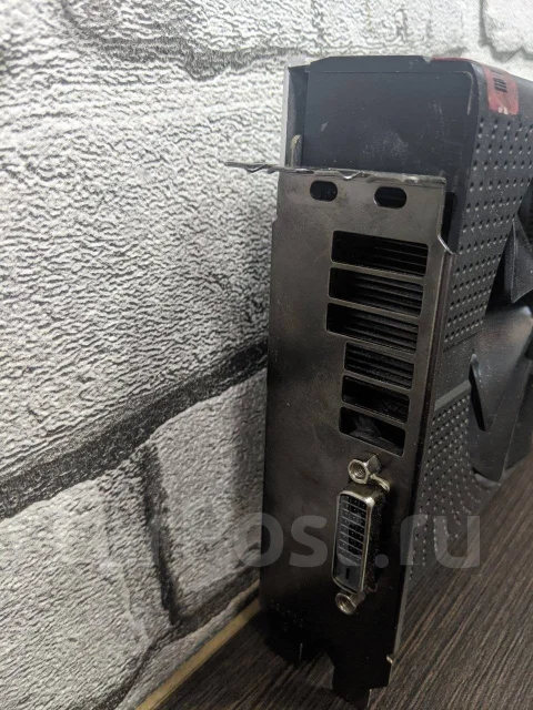Radeon RX 470 ����