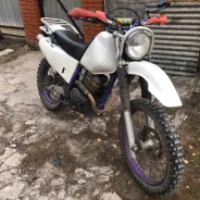 Yamaha TT-R 250 ����