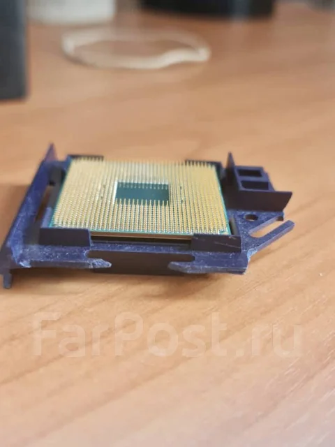 AMD Ryzen 7 2700 ����