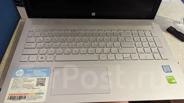 HP 15. 15.6", 3,3����, ��� 6 ��, ���� 500���, WiFi: 1, Bluetooth: 1, ����������� �� 6��. ����
