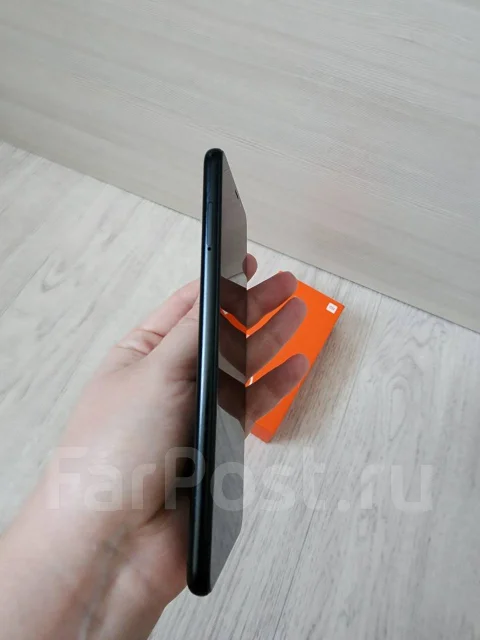 Xiaomi Redmi 5. �/�, 32 ��, ������, 3G, 4G LTE, 5G, Dual-SIM, NFC ����