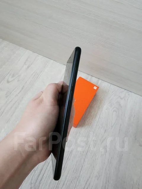 Xiaomi Redmi 5. �/�, 32 ��, ������, 3G, 4G LTE, 5G, Dual-SIM, NFC ����