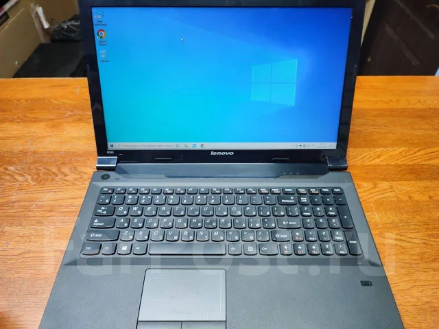 Lenovo B580. 15.6", 1,8����, ��� 4 ��, ���� 240���, WiFi: 1, Bluetooth: 1 ����