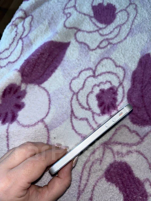 Apple iPhone 5s. �/�, 16 ��, �����, 4G LTE ����