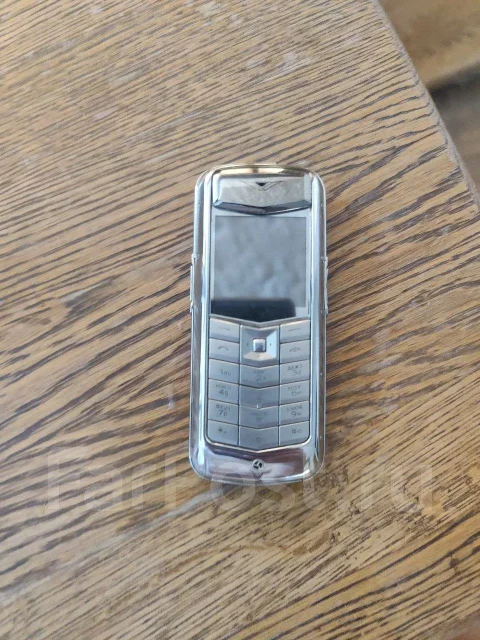 Vertu Constellation. �/� ����