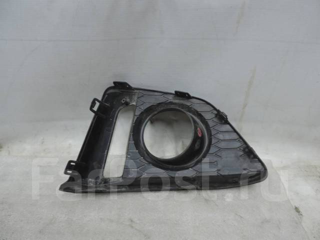 Накладка противотуманной фары правая Honda Fit Wagon 2013 - 2017 Honda ...