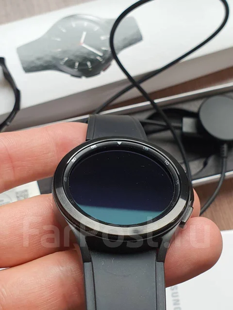 Samsung Galaxy Watch4. GPS, NFC, IP68 ����