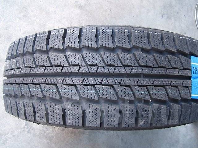 215/70r15 triangle ll01. Triangle ll01. Triangle group snow ll01. Шины триангл 205 75 16. Trin ll01.