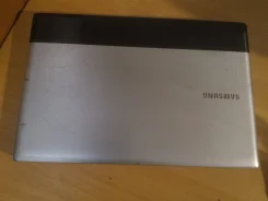 Samsung RV511. 15.6", 2,5����, ��� 4 ��, ���� 320���, WiFi, Bluetooth ����