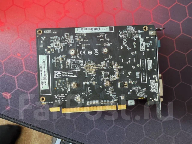 Radeon RX 550 ����