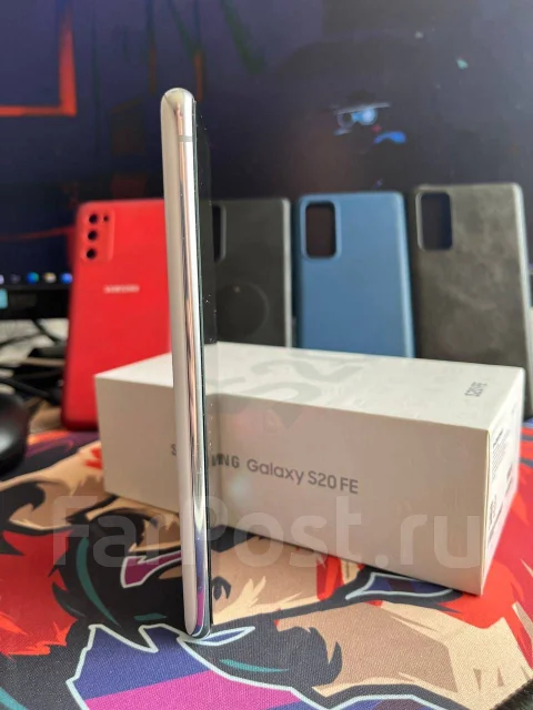 Samsung Galaxy S20 FE. �/�, 128 ��, �����, 4G LTE, Dual-SIM, NFC ����
