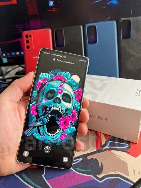 Samsung Galaxy S20 FE. �/�, 128 ��, �����, 4G LTE, Dual-SIM, NFC ����
