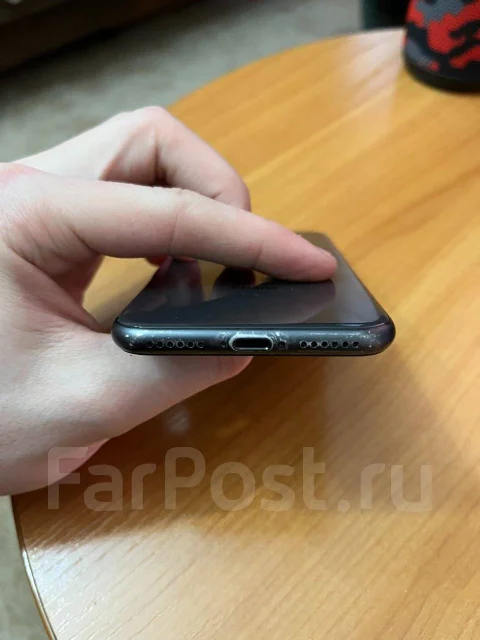 Apple iPhone 8. �/�, 64 ��, ������, 4G LTE, NFC ����