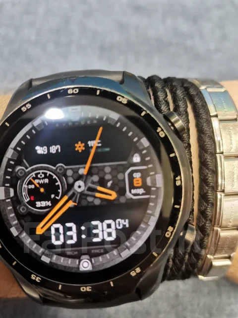 TicWatch Pro 3. GPS, NFC, IP67, IP68 ����
