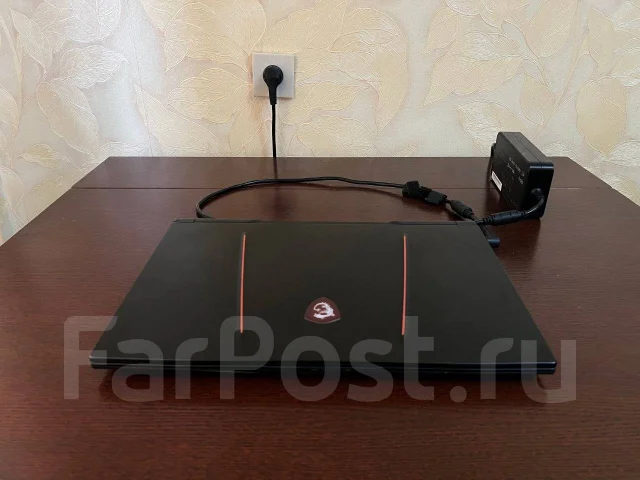 MSI GE75 Raider 9SG. 17.3", 2,6����, ��� 32 ��, ���� 1 024���, WiFi: 1, Bluetooth: 1, ����������� �� 3��. ����